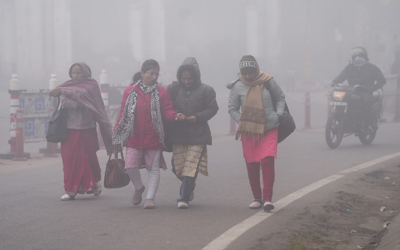 Punjab Weather Update: ਪੰਜਾਬ ਦੇ 13 ਜ਼ਿਲ੍ਹਿਆਂ ‘ਚ ਸੀਤ ਲਹਿਰ ਦਾ ਅਲਰਟ, 29 ਜਨਵਰੀ ਤੋਂ ਬਦਲੇਗਾ ਮੌਸਮ-ਮੀਂਹ ਪੈਣ ਦੀ ਸੰਭਾਵਨਾ