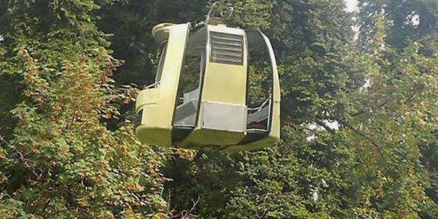 ਗੁਲਮਰਗ ਰੋਪਵੇਅ ਹਾਦਸਾ: ਤਕਨੀਕੀ ਖਰਾਬੀ ਕਾਰਨ 120 ਸੈਲਾਨੀ ਹਵਾ ‘ਚ ਲਟਕ ਗਏ, ਸਾਰੇ ਸੁਰੱਖਿਅਤ ਉਤਾਰੇ ਗਏ