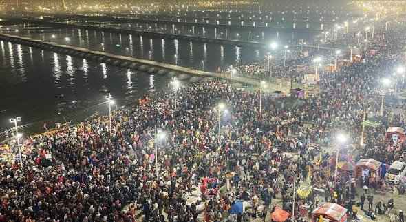 ਪ੍ਰਯਾਗਰਾਜ ਮਹਾਕੁੰਭ ਮੇਲੇ ‘ਚ ਭਗਦੜ ਹਾਦਸਾ, 30 ਸ਼ਰਧਾਲੂਆਂ ਦੀ ਮੌਤ, CM ਯੋਗੀ ਨੇ ਦਿੱਤੇ ਜਾਂਚ ਦੇ ਹੁਕਮ