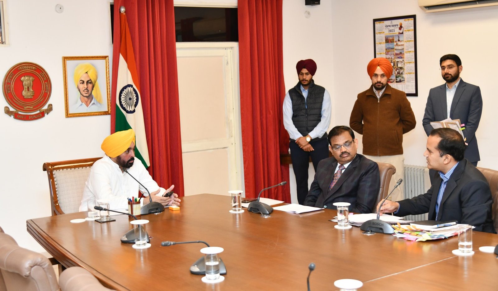 3381 ETT ਅਧਿਆਪਕਾਂ ਦੀ ਭਰਤੀ ਜਲਦੀ ਮੁਕੰਮਲ, ਨਿਯੁਕਤੀ ਪੱਤਰ ਵੀ ਹੋਣਗੇ ਜਾਰੀ – ਸਿੱਖਿਆ ਵਿਭਾਗ ਦੀ ਸਮੀਖਿਆ ਮੀਟਿੰਗ