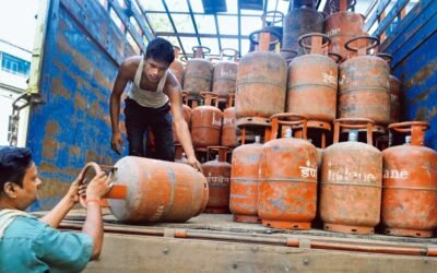 रक्षाबंधन से पहले बड़ी राहत! सस्ता हुआ गैस सिलेंडर, जानिए आपके शहर में कितनी हुई कीमत