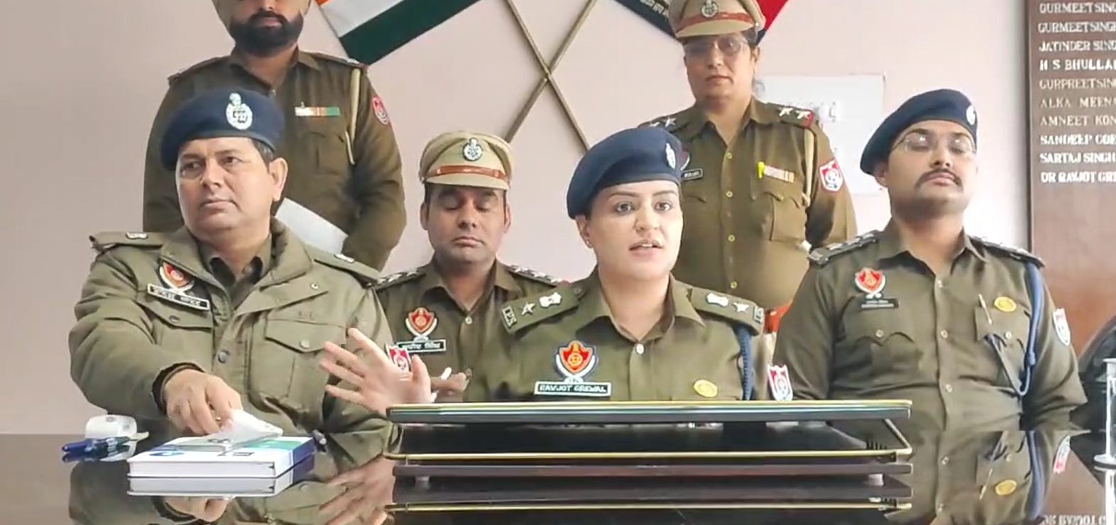 ਫਤਿਹਗੜ੍ਹ ਸਾਹਿਬ ਪੁਲਿਸ ਵੱਲੋਂ 50 ਲੱਖ ਰੁਪਏ ਦੀ ਸਾਈਬਰ ਠੱਗੀ ਰਕਮ ਪੀੜਤਾਂ ਨੂੰ ਵਾਪਸ ਕਰਵਾਈ