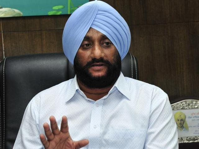 ਮੋਹਾਲੀ ਮੋਟਰ ਮਾਰਕੀਟ ਵਿੱਚ ਦੇਰੀ ਦਾ ਮੁੱਦਾ ਵਿਧਾਨ ਸਭਾ ਵਿੱਚ ਗੂੰਜਿਆ, ਵਿਧਾਇਕ ਕੁਲਵੰਤ ਸਿੰਘ ਨੇ ਪੁੱਛੇ ਸਖ਼ਤ ਸਵਾਲ