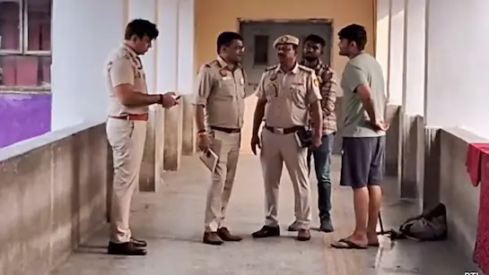 ਪੇਜ-ਥਰੀ ਪਾਰਟੀਆਂ, ਮਹਿੰਗੇ ਸ਼ੌਕ… ਗੈਂਗਸਟਰ ਹਾਸ਼ਿਮ ਬਾਬਾ ਦੀ ਪਤਨੀ ਜੋਯਾ ਗ੍ਰਿਫ਼ਤਾਰ