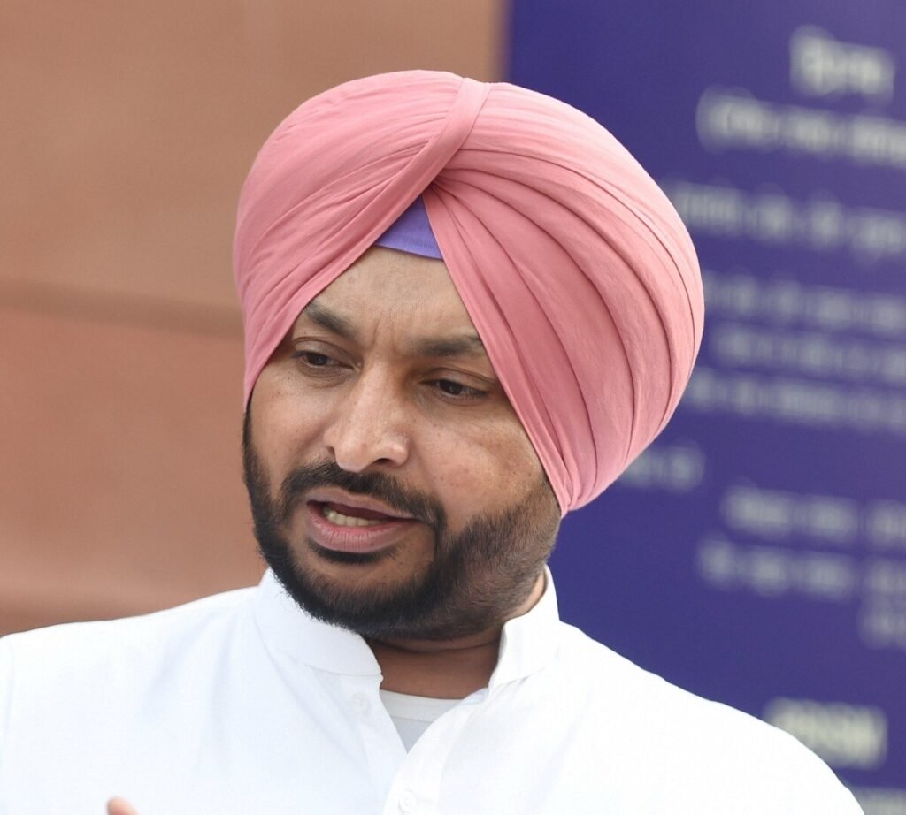 Ravneet Bittu's big statement