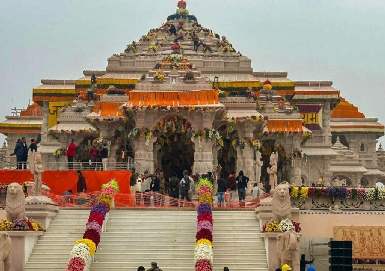 ਅਯੋਧਿਆ ਵਿੱਚ ਰਾਮ ਮੰਦਰ ਦੇ ਨੇੜੇ ਅਮੀਤਾਭ ਬਚਨ ਨੇ ਖਰੀਦੀ ਇੱਕ ਹੋਰ ਜ਼ਮੀਨ, ਹਰਿਵੰਸ਼ ਰਾਏ ਬਚਨ ਨਾਲ ਜੁੜਾ ਹੈ ਕਨੈਕਸ਼ਨ!