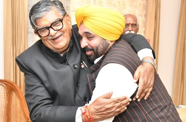 Punjab ‘ਚ ਨਸ਼ਿਆਂ ‘ਤੇ ਦੋਹਰਾ ਹਮਲਾ, CM ਮਾਨ ਨੂੰ ਰਾਜਪਾਲ ਦਾ ਸਮਰਥਨ