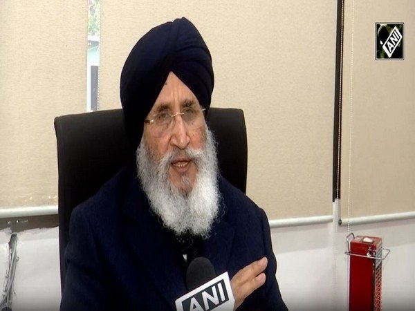 CM ਮਾਨ ਨੇ BJP 'ਚ ਗਏ ਸਾਂਸਦ ਦੇ ਸਬੰਧ 'ਚ ਰਾਸ਼ਟਰਪਤੀ ਤੋਂ ਮੰਗਿਆ ਸਮਾਂ, ਅਕਾਲੀ ਦਲ ਨੇ ਸਿਆਸੀ ਡਰਾਮੇਬਾਜ਼ੀ ਦਿੱਤਾ ਕਰਾਰ