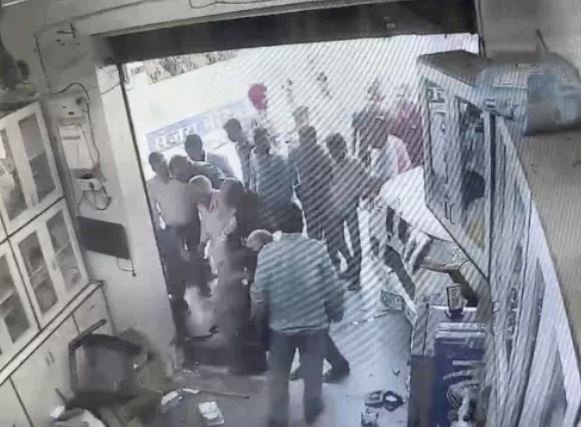 ਪੰਚਕੂਲਾ ਵਿੱਚ ਬੇਕਾਬੂ ਕਾਰ ਕੈਮਿਸਟ ਦੀ ਦੁਕਾਨ ਵਿੱਚ ਵੜ੍ਹੀ, 2 ਦੀ ਮੌਤ, 3 ਜ਼ਖਮੀ