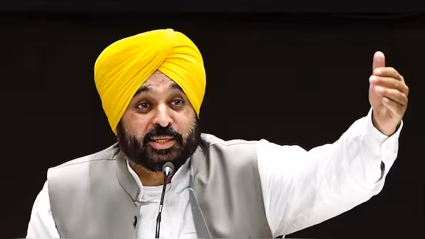 ਭਗਵੰਤ ਮਾਨ ਸਰਕਾਰ ਨੇ ਗਲਤ ਅਤੇ ਵੱਧ ਕੇ ਆਏ ਬਿਲਾਂ ਕਾਰਨ ਬਿਜਲੀ ਦੇ ਕੁਨੈਕਸ਼ਨ ਕੱਟਣ 'ਤੇ ਲਗਾਈ ਰੋਕ