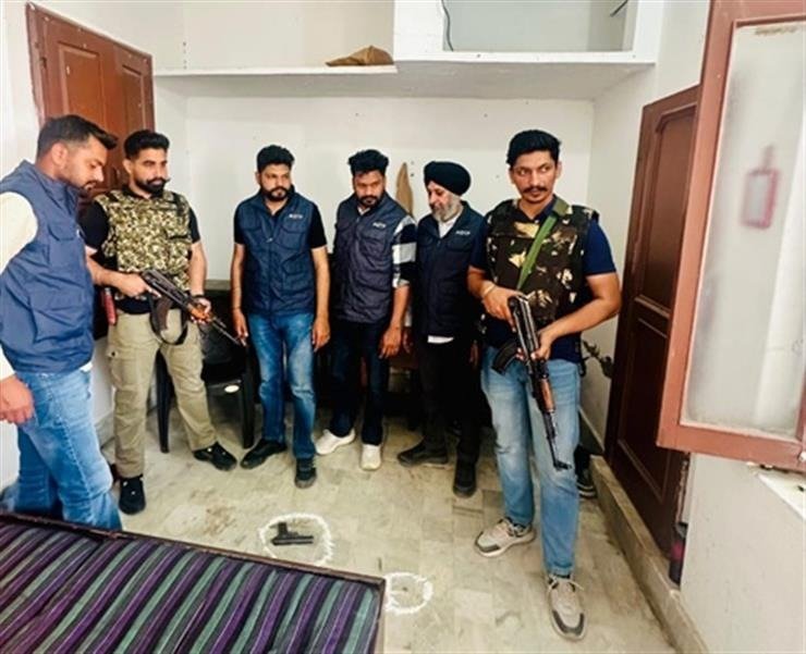 Moga Murder Case : ਮੋਗਾ ‘ਚ ਗੈਂਗਸਟਰ ਮਲਕੀਤ ਮਨੂੰ ਗ੍ਰਿਫ਼ਤਾਰ, ਮਨੂੰ ਅਤੇ ਪੁਲਿਸ ‘ਚ ਹੋਈ ਮੁਠਭੇੜ