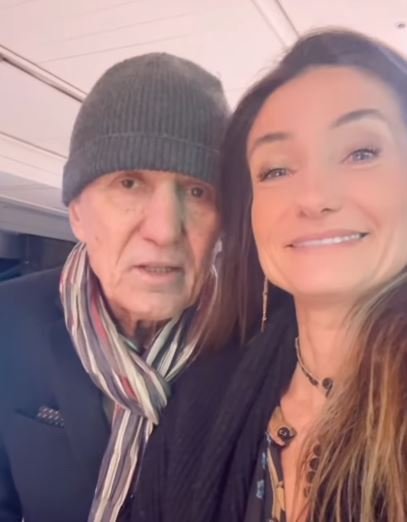 ਪੋਲੈਂਡ ਵਿੱਚ ਬੌਟਲਿੰਗ ਕੈਂਸਰ ਨੇ 50 ਲੋਕਾਂ ਲਈ ਪ੍ਰੀ-ਡੈਥ ਪਾਰਟੀ ਰੱਖੀ; ਧੀ ਨੇ ਪਿਆਰਾ ਵੀਡੀਓ ਪੋਸਟ ਕੀਤਾ