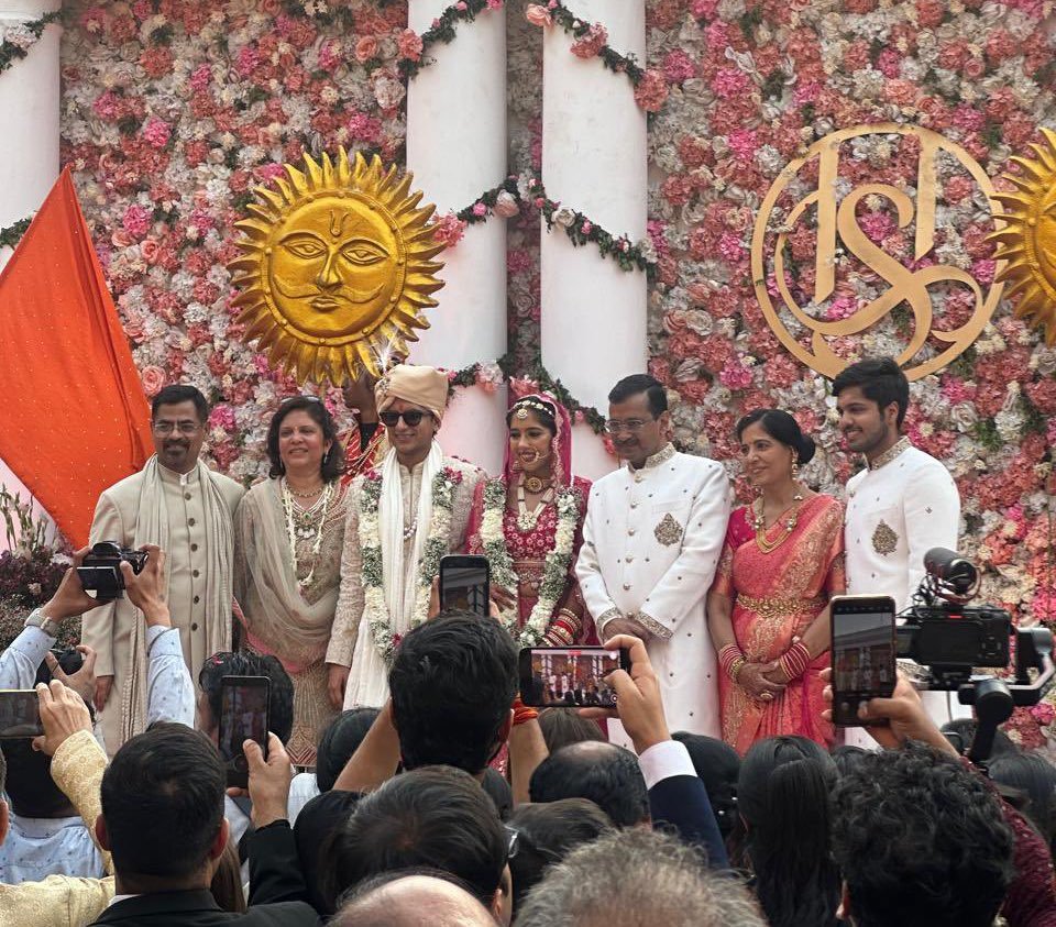 ਕੇਜਰੀਵਾਲ ਦੀ ਧੀ ਹਰਸ਼ਿਤਾ ਦਾ ਅੱਜ ਵਿਆਹ, ਕਲ੍ਹ ਹੋਈ ਸੀ ਮੰਗਣੀ, ਕੇਜਰੀਵਾਲ ਤੇ ਭਗਵੰਤ ਮਾਨ ਨੇ ਪਾਇਆ ਖੂਬ ਭੰਗੜਾ