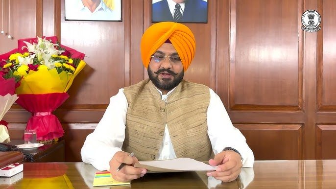 ਉੱਭਰਦੇ ਖਿਡਾਰੀਆਂ ਦਾ ਓਲੰਪਿਕ ਦਾ ਸੁਪਨਾ ਸਾਕਾਰ ਕਰਨਗੇ ਪੇਂਡੂ ਖੇਡ ਮੈਦਾਨ, ਸੂਬੇ ‘ਚ ਬਣਾਏ ਜਾਣਗੇ 13,000 ਅਤਿ ਆਧੁਨਿਕ ਖੇਡ ਮੈਦਾਨ