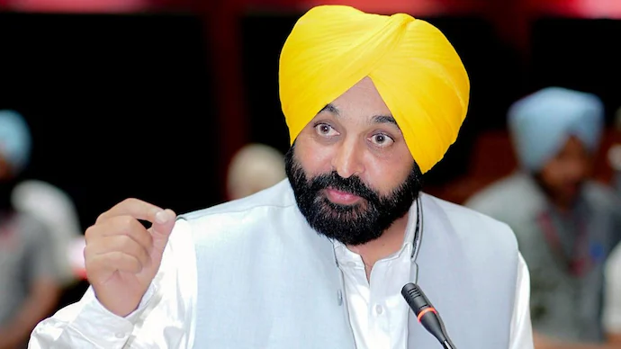 ਗਾਇਕ ਰਾਜਵੀਰ ਜਵੰਦਾ ਦਾ ਹਾਲ ਜਾਣਨ, CM ਮਾਨ ਪਹੁੰਚੇ ਫੋਰਟਿਸ ਹਸਪਤਾਲ