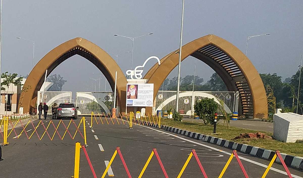 ਭਾਰਤ-ਪਾਕਿਸਤਾਨ ਤਣਾਅ ਵਿਚਕਾਰ ਅਟਾਰੀ ਸਰਹੱਦ ਬੰਦ, ਖੋਲ੍ਹਾ ਰਹੇਗਾ ਕਰਤਾਰਪੁਰ ਸਾਹਿਬ ਲਾਂਘਾ