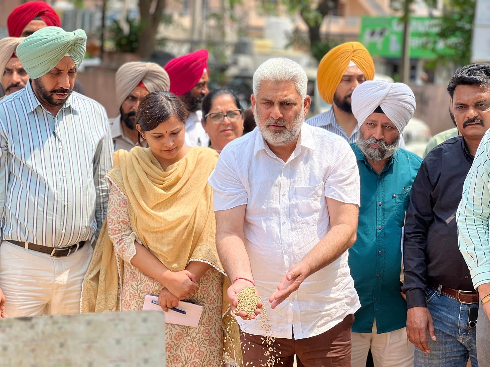 ਪੰਜਾਬ ‘ਚ 124 ਲੱਖ ਮੀਟ੍ਰਿਕ ਟਨ ਕਣਕ ਦੀ ਖ਼ਰੀਦ ਦਾ ਟੀਚਾ, ਹੁਣ ਤੱਕ 4 ਲੱਖ 16 ਹਜ਼ਾਰ ਮੀਟ੍ਰਿਕ ਟਨ ਕਣਕ ਦੀ ਆਮਦ