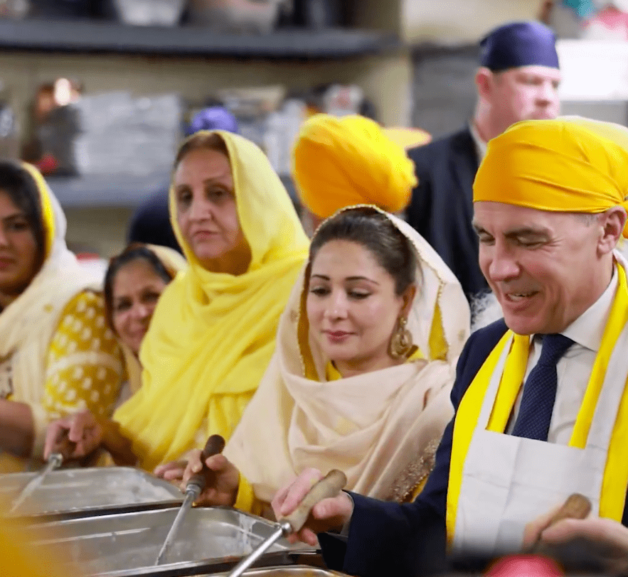 ਵਿਸਾਖੀ ਮੌਕੇ ਗੁਰਦੁਆਰਾ ਸਾਹਿਬ ਨਤਮਸਤਕ ਹੋਏ ਕੈਨੇਡੀਅਨ ਪ੍ਰਧਾਨ ਮੰਤਰੀ ਕਾਰਨੀ, ਕੀਤੀ ਸੇਵਾ, ਦੇਖੋ ਵੀਡੀਓ