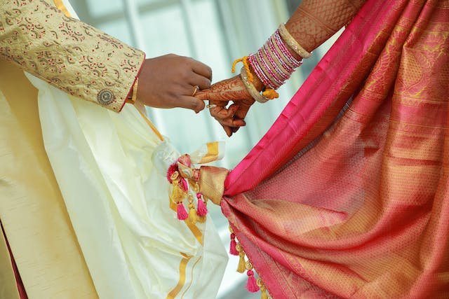 ਸੋਸ਼ਲ ਮੀਡੀਆ ‘ਤੇ ਛਾਇਆ ਅਨੋਖਾ ਵਿਆਹ: ਲਾੜੀ ਲੈ ਕੇ ਗਈ ਬਾਰਾਤ, ਲੋਕ ਹੈਰਾਨ