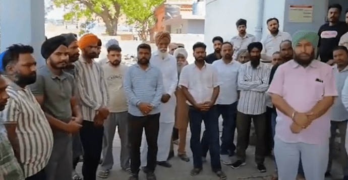 Watch Video ; ਘਰੇਲੂ ਕਲੇਸ਼ ਤੋਂ ਤੰਗ ਹੋ ਕੇ ਨੌਜਵਾਨ ਨੇ ਚੁੱਕਿਆ ਖ਼ੌਫਨਾਕ ਕਦਮ..