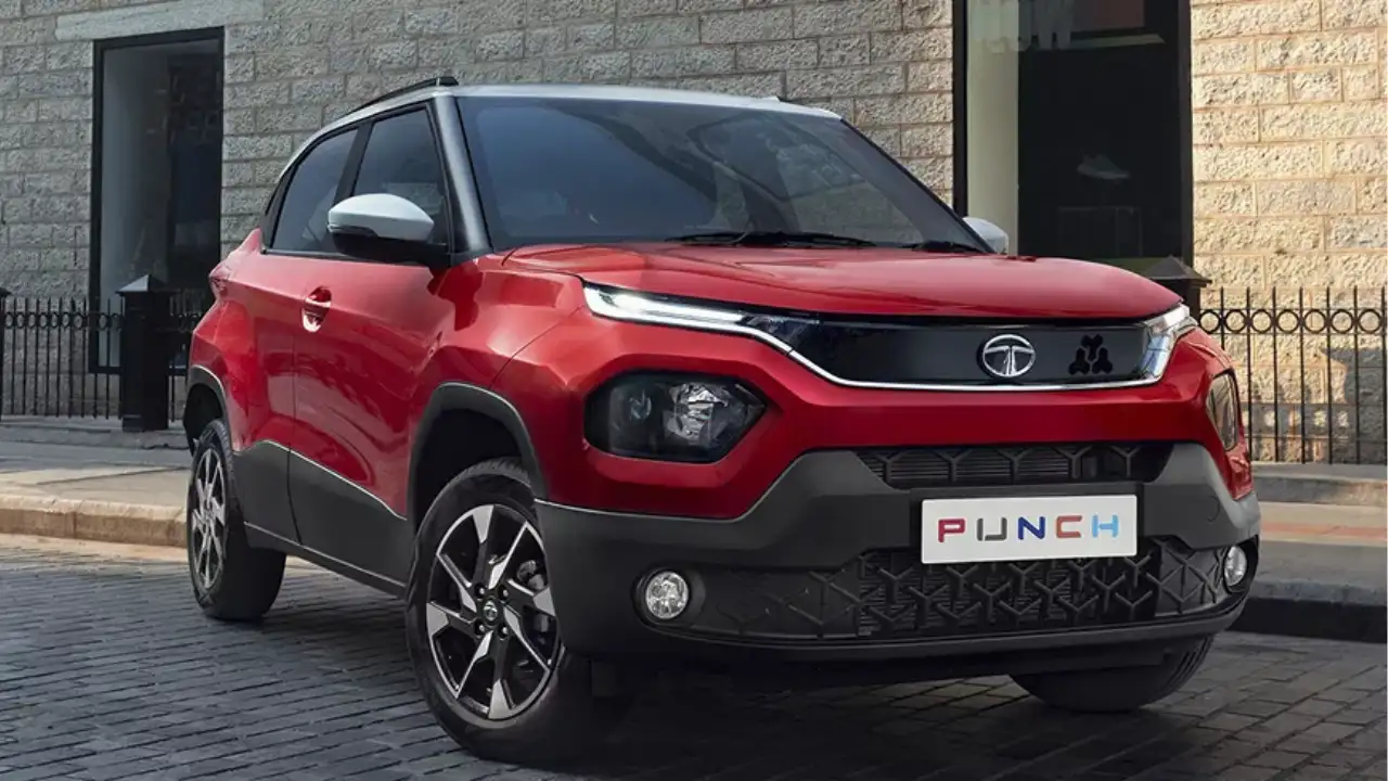 Brezza-Fronx ਨੂੰ ਪਛਾੜ Tata Punch ਇੱਕ ਵਾਰ ਫਿਰ ਬਣੀ ਨੰਬਰ-1, ਇੱਕ ਮਹੀਨੇ ‘ਚ ਹੋਈ ਭਾਰੀ ਸੇਲ
