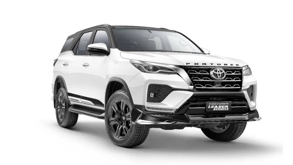 ਇੱਕ ਵਾਰ ਫਿਰ ਤੋਂ Toyota Fortuner ਦੇ ਸਿਰ ਸਜਿਆ ਨੰਬਰ-1 ਦਾ ਤਾਜ਼,ਜਾਣੋ TOP-5 ‘ਚ ਕਿਹੜੀ ਕਾਰਾਂ ਦਾ ਸ਼ਾਮਿਲ ਹੈ ਨਾਮ