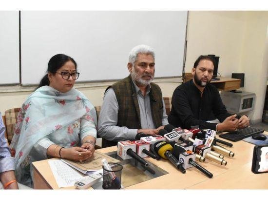 ਕਣਕ ਦੇ ਖ਼ਰੀਦ ਸੀਜ਼ਨ ਦੇ ਮੱਦੇਨਜ਼ਰ ਕਿਸਾਨਾਂ ਦੀ ਸਹੂਲਤ ਲਈ ਵਿਆਪਕ ਪ੍ਰਬੰਧ ਯਕੀਨੀ ਬਣਾਏ : ਲਾਲ ਚੰਦ ਕਟਾਰੂਚੱਕ