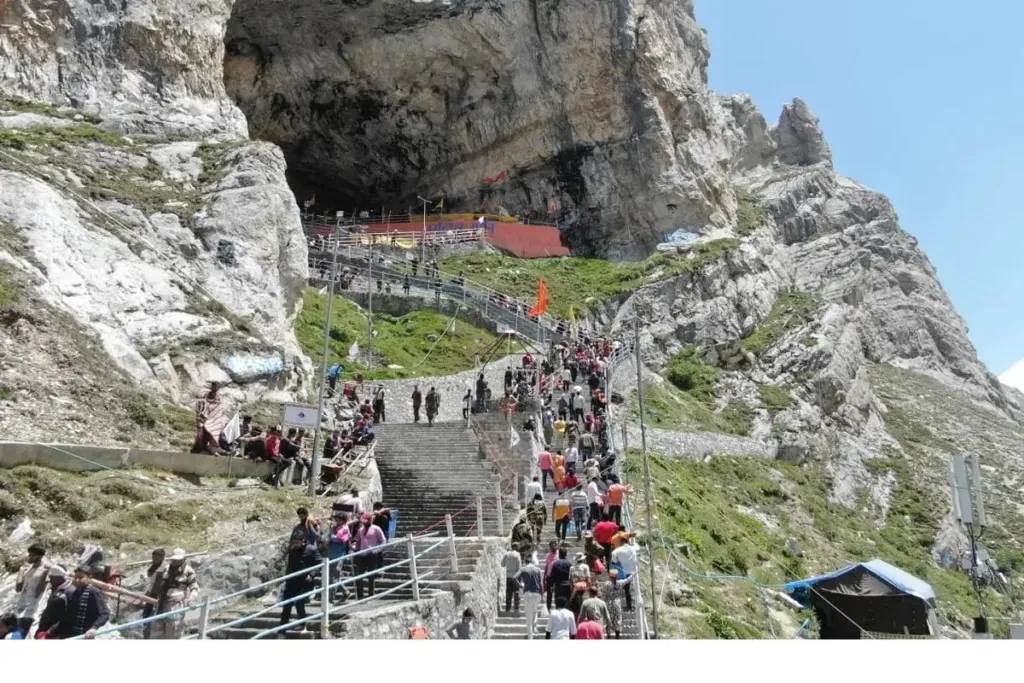 Amarnath Yatra ਲਈ ਰਜਿਸਟ੍ਰੇਸ਼ਨ ਸ਼ੁਰੂ, ਦੇਸ਼ ਭਰ ਦੀਆਂ 556 ਬੈਂਕ ਸ਼ਾਖਾਵਾਂ ‘ਤੇ ਸਹੂਲਤ