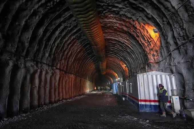 Zojila Tunnel ; ਏਸ਼ੀਆ ਦੀ ਸਭ ਤੋਂ ਲੰਬੀ ਸੁਰੰਗ ਵਿੱਚ ਕੀ ਖਾਸ ਹੈ… ਇਹ ਸੁਰੰਗ ਦੇਸ਼ ਲਈ ਕਿਉਂ ਮਹੱਤਵਪੂਰਨ