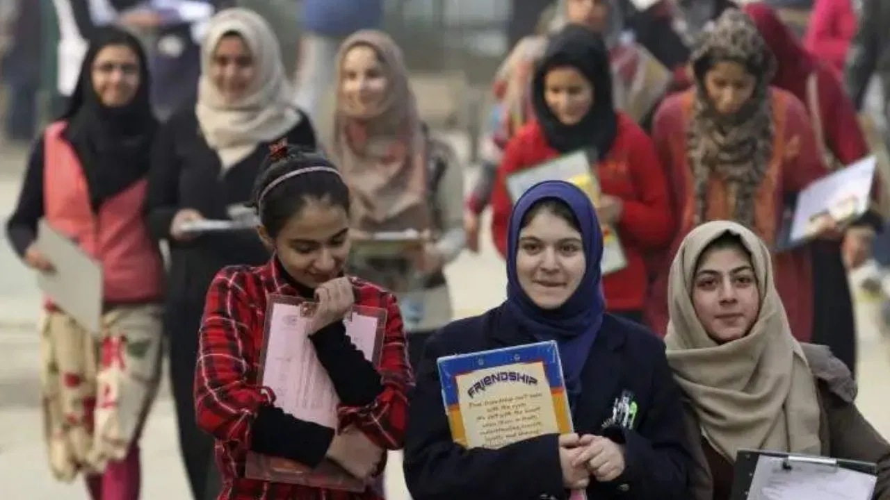 ਪਹਿਲਗਾਮ ਹਮਲੇ ਤੋਂ ਬਾਅਦ, ਕਸ਼ਮੀਰੀ ਵਿਦਿਆਰਥੀ ਨਿਸ਼ਾਨੇ ‘ਤੇ, ਉਤਰਾਖੰਡ ਵਿੱਚ ਮਿਲੀਆਂ ਧਮਕੀਆਂ; ਸੋਸ਼ਲ ਮੀਡੀਆ ‘ਤੇ ਵਾਇਰਲ ਹੋ ਰਹੀਆਂ ਪੋਸਟਾਂ