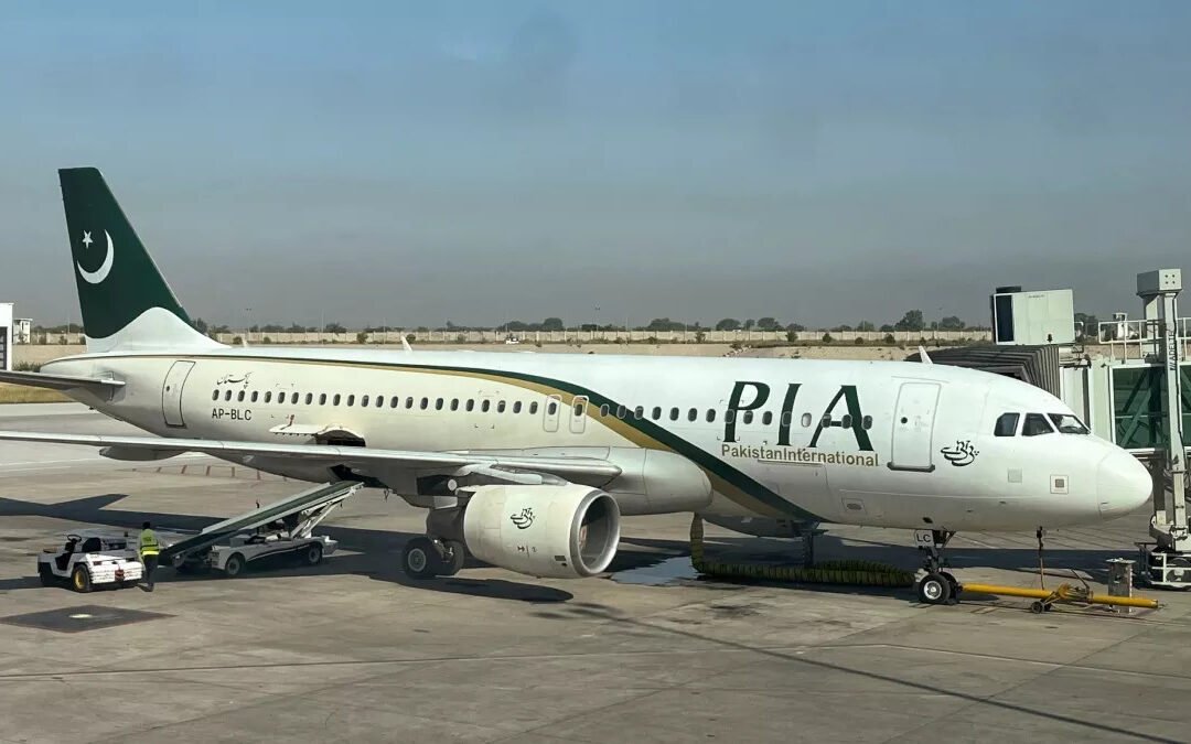Pak Airspace: ਪਾਕਿਸਤਾਨ ਨੇ ਹਵਾਈ ਖੇਤਰ ਬੰਦ ਕਰਨ ਦਾ ਕੀਤਾ ਐਲਾਨ, ਲਾਹੌਰ ਅਤੇ ਇਸਲਾਮਾਬਾਦ ਲਈ ਉਡਾਣਾਂ ਕੀਤੀਆਂ ਰੱਦ