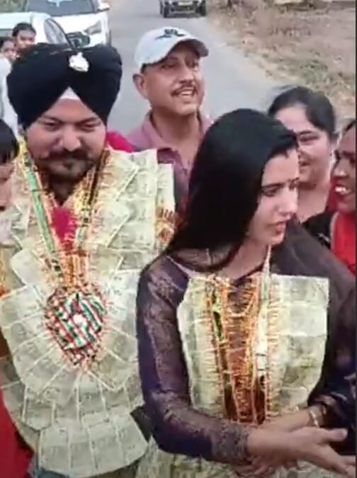 ਗੁਰਦਾਸਪੁਰ ਪਹੁੰਚਣ ‘ਤੇ ਸ਼ੌਰਿਆ ਚੱਕਰ ਜੇਤੂ ਤ੍ਰਿਪਤਾਪ੍ਰੀਤ ਦਾ ਕੀਤਾ ਸਵਾਗਤ, 9 ਅੱਤਵਾਦੀਆਂ ਨੂੰ ਕੀਤਾ ਸੀ ਢੇਰ