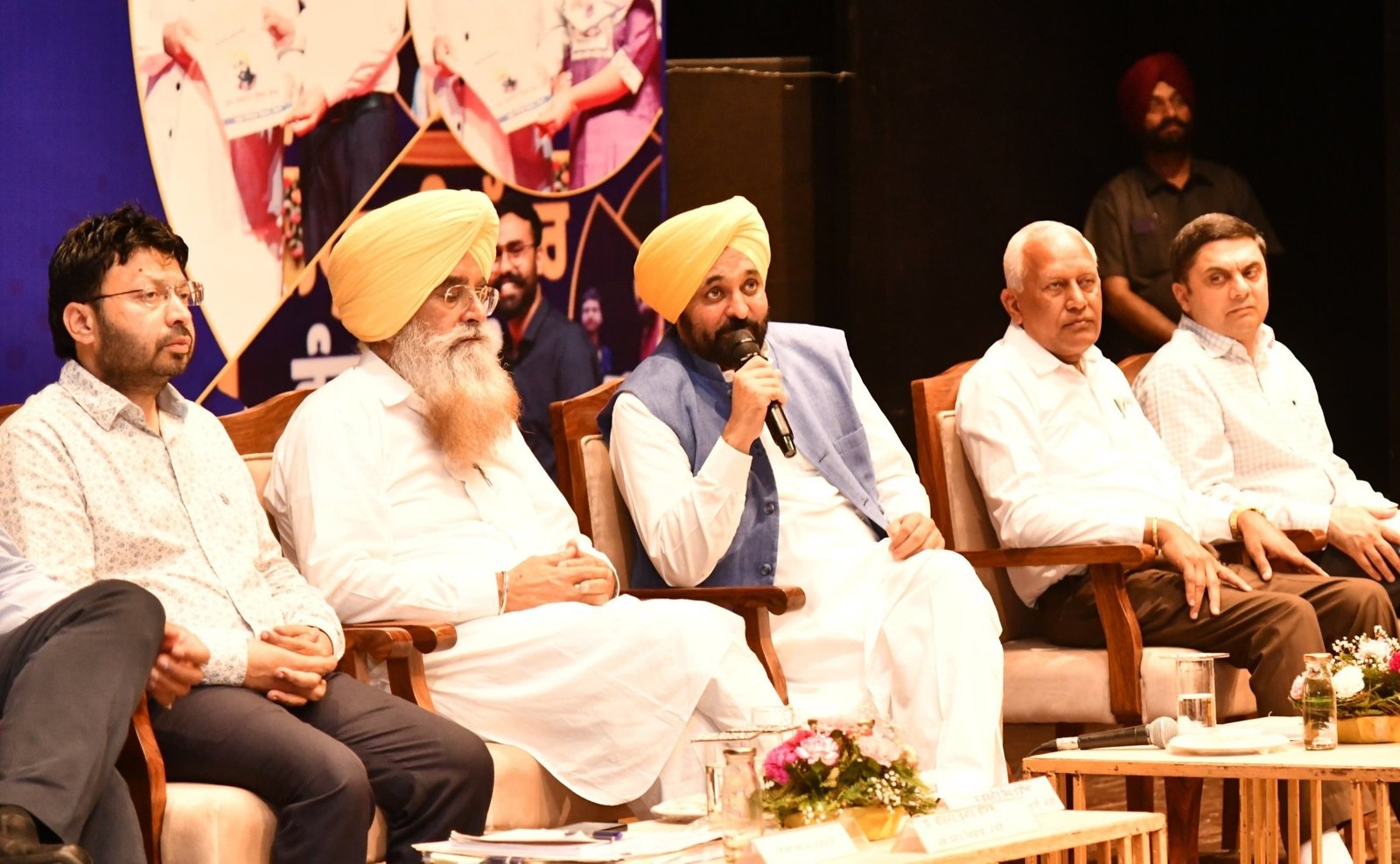 ਪਿਛਲੇ ਤਿੰਨ ਸਾਲਾਂ ‘ਚ ਤਿੰਨ ਤੋਂ ਛੇ ਨੌਕਰੀਆਂ ਲੈਣ ਵਾਲੇ ਨੌਜਵਾਨਾਂ ਵੱਲੋਂ ਕਿਸਮਤ ਬਦਲਣ ਲਈ ਮੁੱਖ ਮੰਤਰੀ ਦੀ ਸ਼ਲਾਘਾ