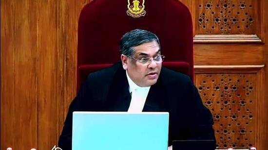 ਸੀਜੇਆਈ ਸੰਜੀਵ ਖੰਨਾ ਦੀ ਵਿਦਾਇਗੀ ‘ਤੇ ਭਾਵੁਕ ਹੋਏ ਕਪਿਲ ਸਿੱਬਲ ਅਤੇ ਐਸਜੀ ਤੁਸ਼ਾਰ ਮਹਿਤਾ, ਅਟਾਰਨੀ ਜਨਰਲ ਨੇ ਕਿਹਾ- ਨਿਆਂ ਤੁਹਾਡੀਆਂ ਰਗਾਂ ਵਿੱਚ ਦੌੜਦਾ ਹੈ…