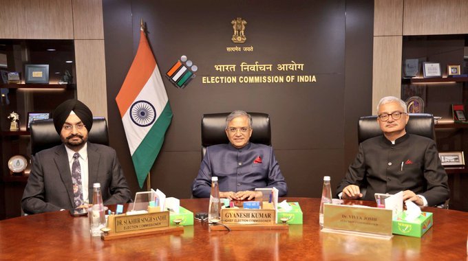 ਭਾਰਤੀ ਚੋਣ ਕਮਿਸ਼ਨ ਦੀ ਨਵੀਂ ਸ਼ੁਰੂਆਤ, ਬੀ.ਐਲ.ਓ. ਨੂੰ ਫੋਟੋ ਪਛਾਣ ਪੱਤਰ ਅਤੇ ਨਵੀਂ ਢੰਗ ਨਾਲ ਵੋਟਰ ਸਲਿੱਪ ਬਣਾਉਣ ਦਾ ਫੈਸਲਾ