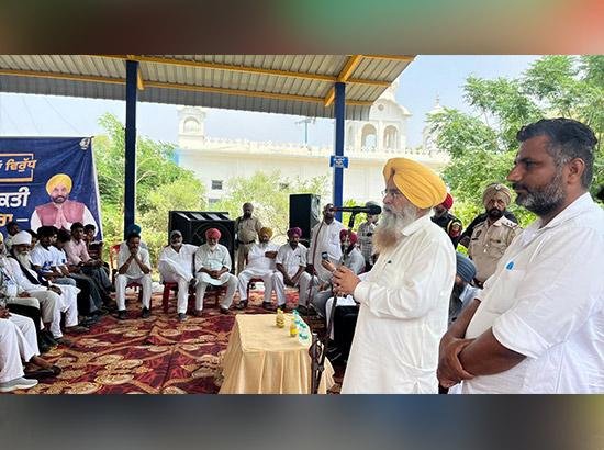 ਕੈਬਨਿਟ ਮੰਤਰੀ ਗੁਰਮੀਤ ਸਿੰਘ ਖੁੱਡੀਆਂ ਨੇ ਲੰਬੀ ਹਲਕੇ ਦੀਆਂ ਸਭਾਵਾਂ ਵਿੱਚ ਕੀਤੀ ਸ਼ਿਰਕਤ
