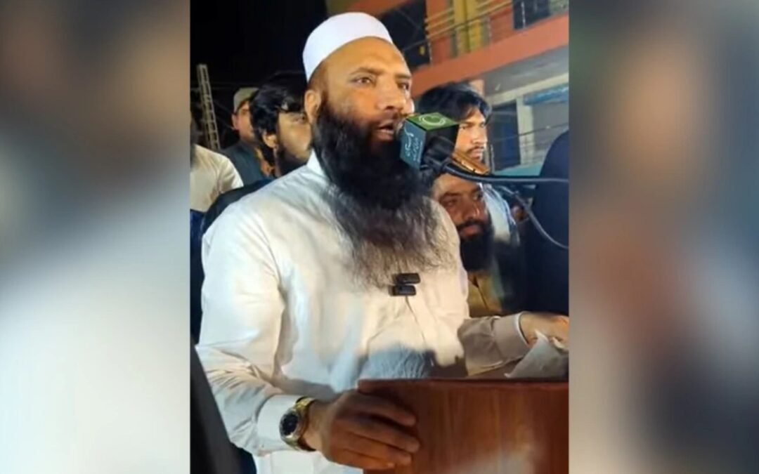 ਲਸ਼ਕਰ ਦੀ ਰੈਲੀ ‘ਚ ਪਹਿਲਗਾਮ ਦੇ ਮਾਸਟਰਮਾਈਂਡ ਸੈਫੁੱਲਾ ਕਸੂਰੀ ਨੇ ਪਾਕਿਸਤਾਨੀ ਸਿਆਸਤਦਾਨ ਨਾਲ ਸਾਂਝੀ ਕੀਤੀ ਸਟੇਜ, ਭਾਰਤ ਖਿਲਾਫ਼ ਉਗਲਿਆ ਜ਼ਹਿਰ