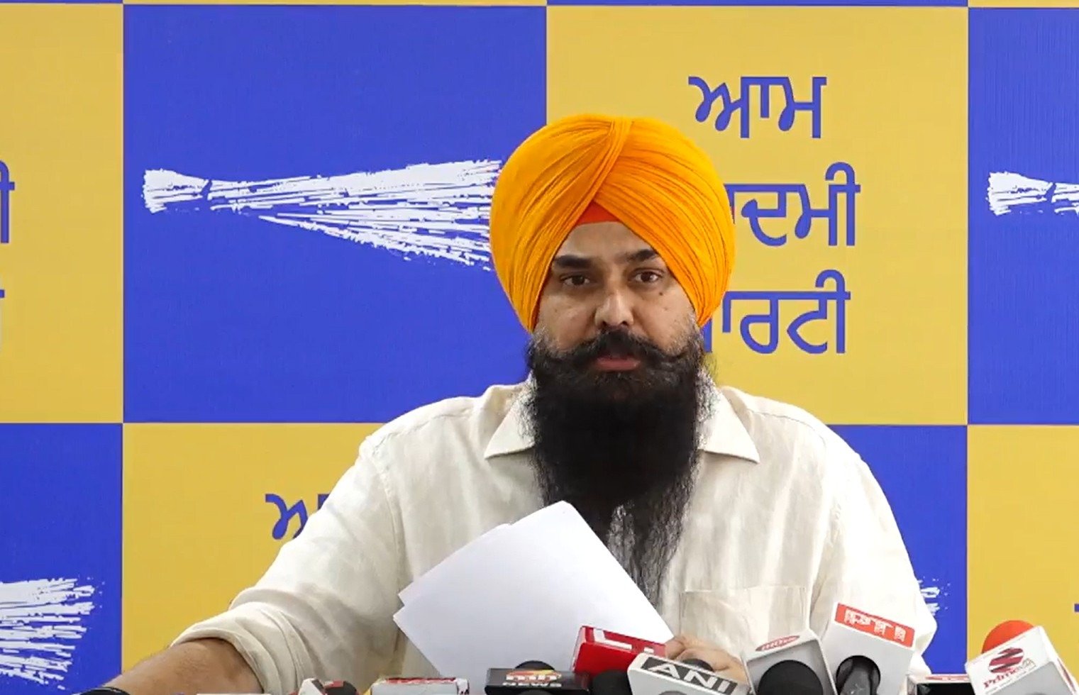 ਪੰਜਾਬ ਯੂਨੀਵਰਸਿਟੀ ਪੰਜਾਬ ਦੀ ਵਿਰਾਸਤ, ਨਾਂ ਬਦਲਣਾ ਸਾਡੀ ਵਿਰਾਸਤੀ ਦਾ ਅਪਮਾਨ: ਮਲਵਿੰਦਰ ਕੰਗ