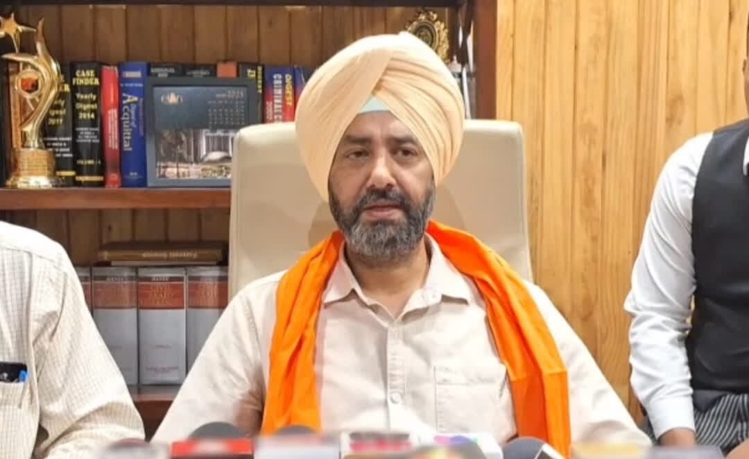 ਲੁਧਿਆਣਾ ਪੱਛਮੀ ਤੋਂ ਅਕਾਲੀ ਦਲ ਦੇ ਉਮੀਦਵਾਰ ਪਰਉਪਕਾਰ ਸਿੰਘ ਨੇ ਦਾਖ਼ਲ ਕੀਤਾ ਨਾਮਜ਼ਦਗੀ ਪੱਤਰ
