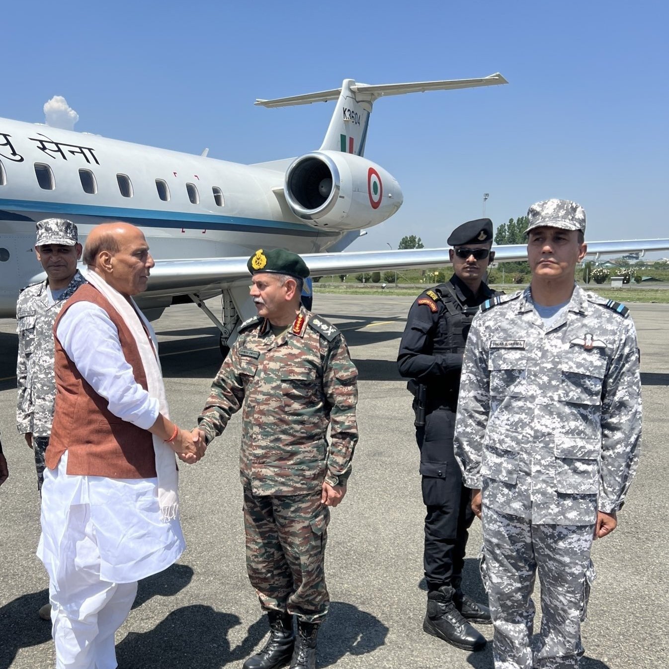 ਆਪ੍ਰੇਸ਼ਨ ਸਿੰਦੂਰ ਤੋਂ ਬਾਅਦ ਪਹਿਲੀ ਵਾਰ ਸ੍ਰੀਨਗਰ ਪਹੁੰਚੇ ਰੱਖਿਆ ਮੰਤਰੀ ਰਾਜਨਾਥ ਸਿੰਘ, ‘ਉਨ੍ਹਾਂ ਨੇ ਧਰਮ ਪੁੱਛਕੇ ਮਾਰਿਆ, ਅਸੀਂ ਕਰਮ ਦੇਖ ਕੇ ਮਾਰਿਆ’