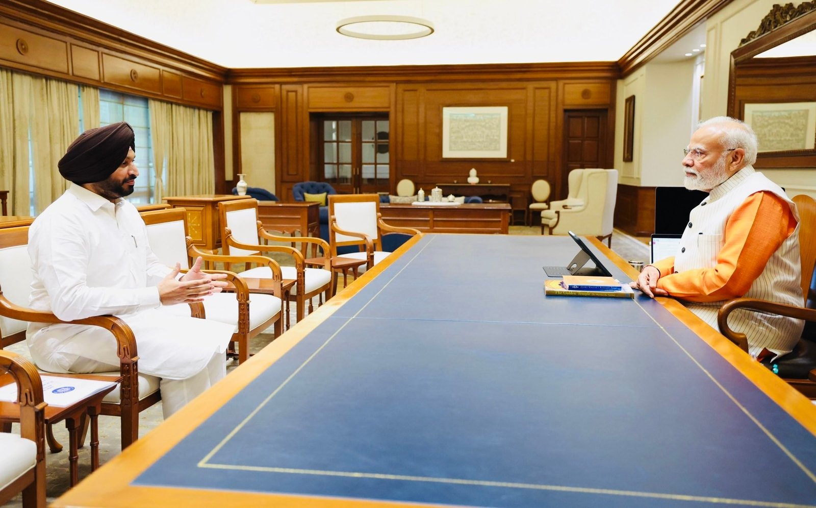 ਪ੍ਰਧਾਨ ਮੰਤਰੀ ਨੂੰ ਮਿਲਣ ਪਹੁੰਚੇ ਕੇਂਦਰੀ ਮੰਤਰੀ ਰਵਨੀਤ ਬਿੱਟੂ ਨੇ ਪੰਜਾਬ ਦੇ ਕਈ ਮੁੱਦਿਆਂ ‘ਤੇ ਕੀਤੀ ਚਰਚਾ