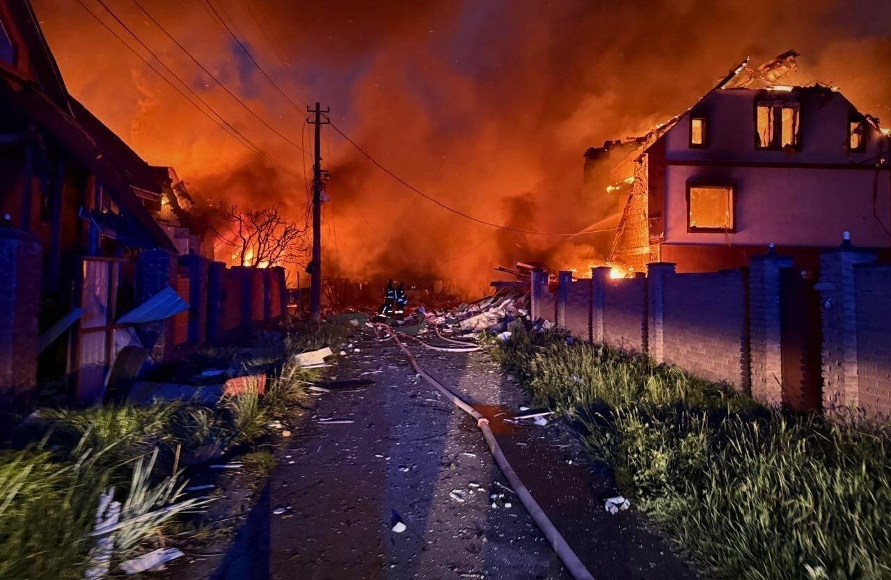 ਰੂਸ ਦਾ ਯੂਕਰੇਨ ‘ਤੇ ਵੱਡਾ ਹਵਾਈ ਹਮਲਾ, ਕਈਆਂ ਦੀ ਮੌਤ, ਅਮਰੀਕਾ ‘ਤੇ ਭੜਕੇ ਜ਼ੇਲੇਂਸਕੀ