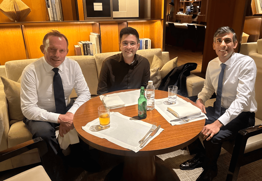 Raghav Chadha ਨੇ ਰਿਸ਼ੀ ਸੁਨਕ ਅਤੇ ਟੋਨੀ ਐਬੋਟ ਨਾਲ ਇੱਕ ਤਸਵੀਰ ਸਾਂਝੀ ਕਰਦਿਆਂ ਕਿਹਾ- ‘ਇਹ ਹਰ ਰੋਜ਼ ਨਹੀਂ ਹੁੰਦਾ’