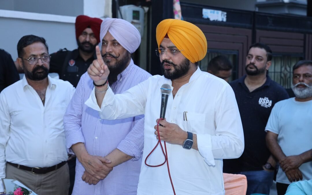 ਪੰਜਾਬ ‘ਚ ਜਿੰਨੀ ਵੀ ਗੈਰ-ਕਾਨੂੰਨੀ ਉਸਾਰੀਆਂ ਹੋਇਆਂ, ਸਾਰੀਆਂ ‘ਚ ਬਾਦਲ ਪਰਿਵਾਰ ਦੀ ਭੂਮਿਕਾ- ਸੌਂਧ