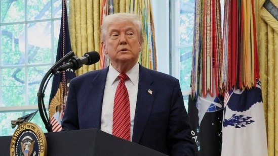 America: ਟਰੰਪ ਨੇ ਐਪਲ ਨੂੰ ਫਿਰ ਦਿੱਤੀ ਧਮਕੀ , ਕਿਹਾ – ਜੇਕਰ iPhone ਅਮਰੀਕਾ ਵਿੱਚ ਨਹੀਂ ਬਣਾਇਆ ਜਾਂਦਾ, ਤਾਂ 25% …