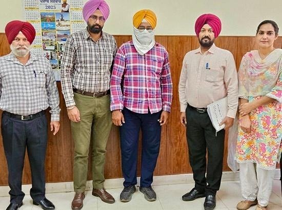 ਰਿਸ਼ਵਤਖੋਰੀ ਦੇ ਮੁਕੱਦਮੇ ‘ਚ ਭਗੌੜਾ ਮੀਟਰ ਰੀਡਰ ਗ੍ਰਿਫ਼ਤਾਰ