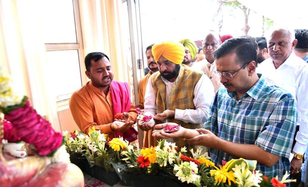 ਅਰਵਿੰਦ ਕੇਜਰੀਵਾਲ ਤੇ ਭਗਵੰਤ ਮਾਨ ਨੇ ਪੰਜਾਬ ਚੋਂ ਨਸ਼ਾ ਖ਼ਤਮ ਕਰਨ ਦੀ ਵਚਨਬੱਧਤਾ ਦੁਹਰਾਈ, ਕਿਹਾ- ਸਰਕਾਰ ਰੰਗਲਾ ਪੰਜਾਬ ਬਣਾਉਣ ਲਈ ਵਚਨਬੱਧ