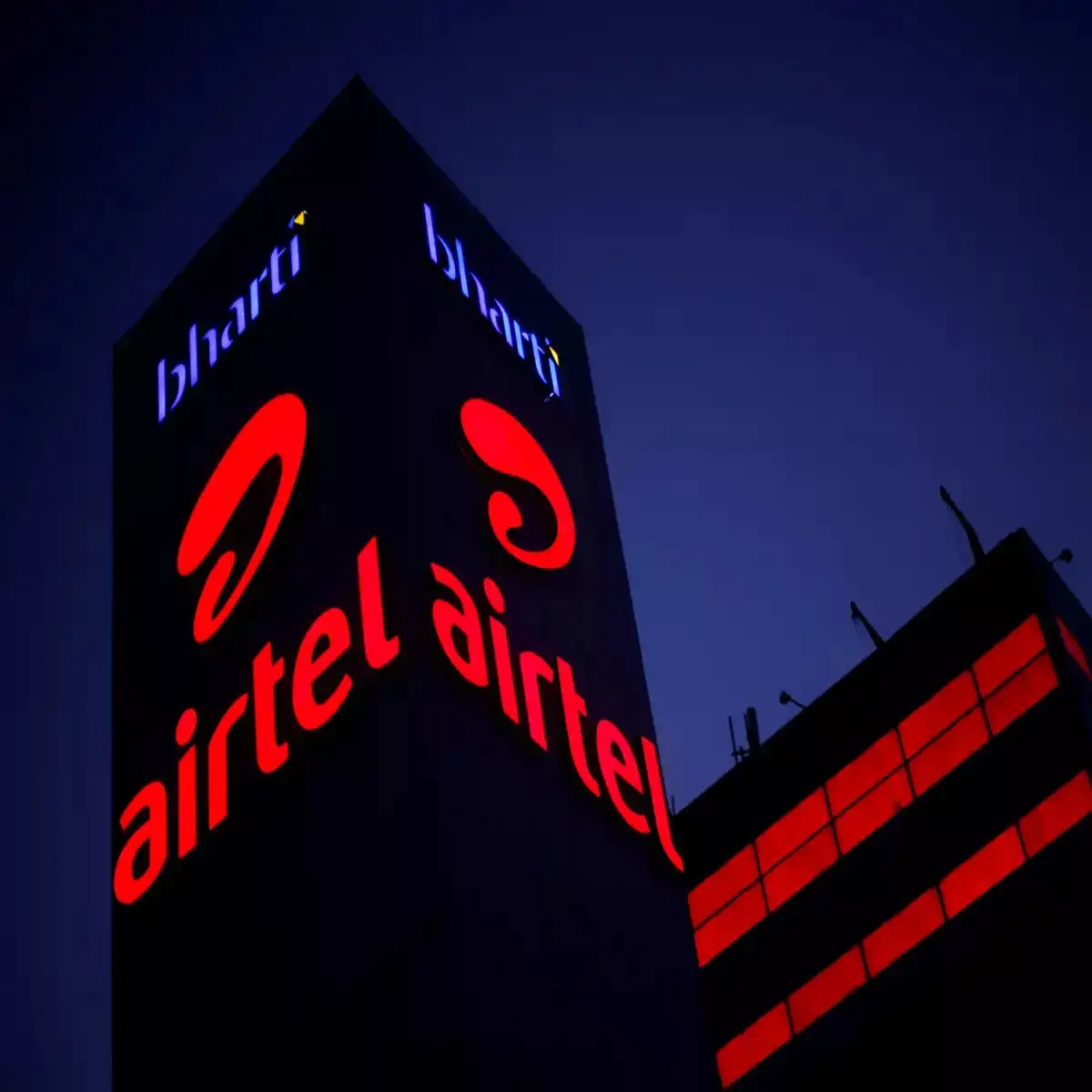 Airtel ਅਤੇ Vodafone ਨੂੰ ਸੁਪਰੀਮ ਕੋਰਟ ਤੋਂ ਵੱਡਾ ਝਟਕਾ, AGR ਮਾਮਲੇ ਵਿੱਚ ਨਹੀਂ ਮਿਲੀ ਰਾਹਤ