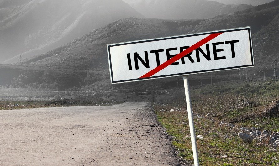 ਦੇਸ਼ ਦਾ ਉਹ ਪਿੰਡ ਜਿੱਥੇ ਨਾ ਤਾਂ WhatsApp ਚਲਦਾ ਨਾ ਹੀ Instagram, ਪੜ੍ਹਾਈ ਲਈ ਵੀ ਚੜ੍ਹਨਾ ਪੈਂਦਾ ਹੈ ਚੜ੍ਹਾਈ, ਅੱਜ ਵੀ ਹਜ਼ਾਰਾਂ ਲੋਕ ਇੰਟਰਨੈੱਟ ਦੀ ਕਰ ਰਹੇ ਹਨ ਉਡੀਕ