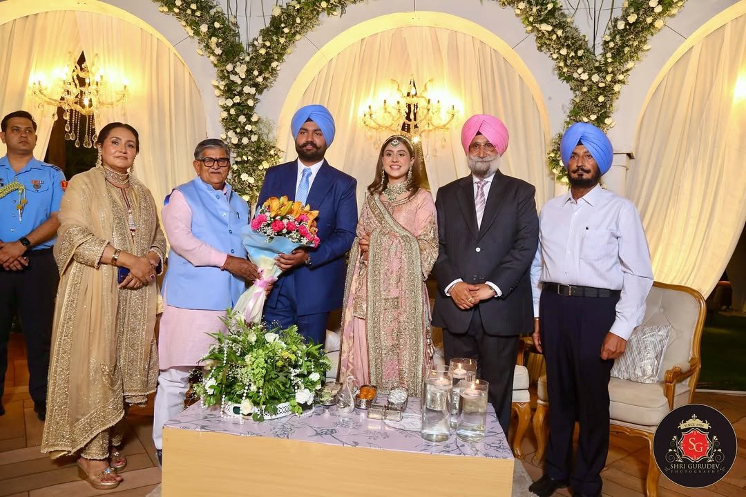 ਸੁਖਜਿੰਦਰ ਰੰਧਾਵਾ ਦੇ ਬੇਟੇ ਦੀ ਹੋਈ ਮੰਗਣੀ, ਸਿੱਧੂ ਮੂਸੇਾਵਾਲਾ ਦੇ ਪਿਤਾ, ਪੰਜਾਬ ਰਾਜਪਾਲ ਸਮੇਤ ਕਈ ਹਸਤੀਆਂ ਆਈਆਂ ਨਜ਼ਰ
